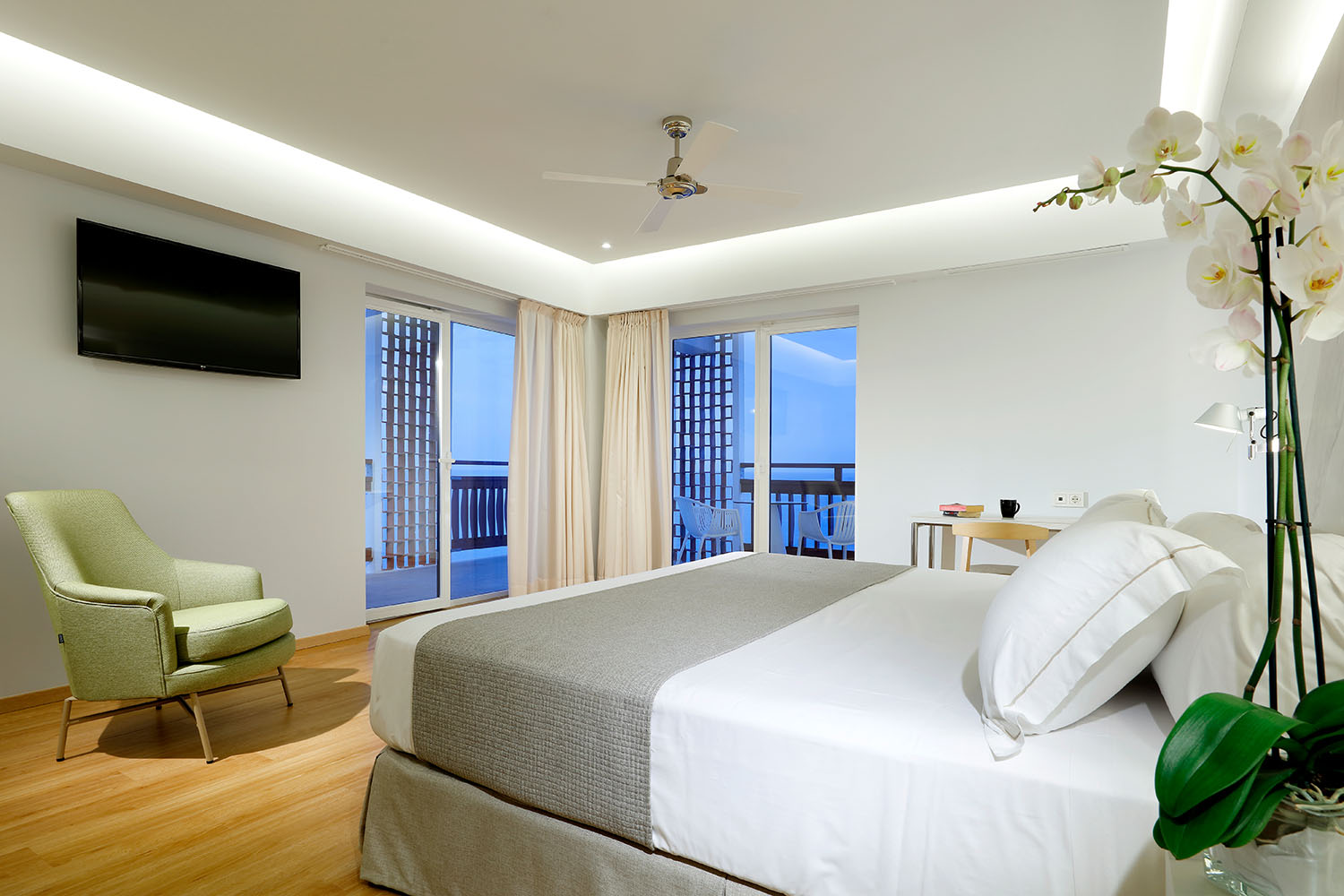 089_alta_CaleiaTalayotSpaHotel Suite Junior.jpg